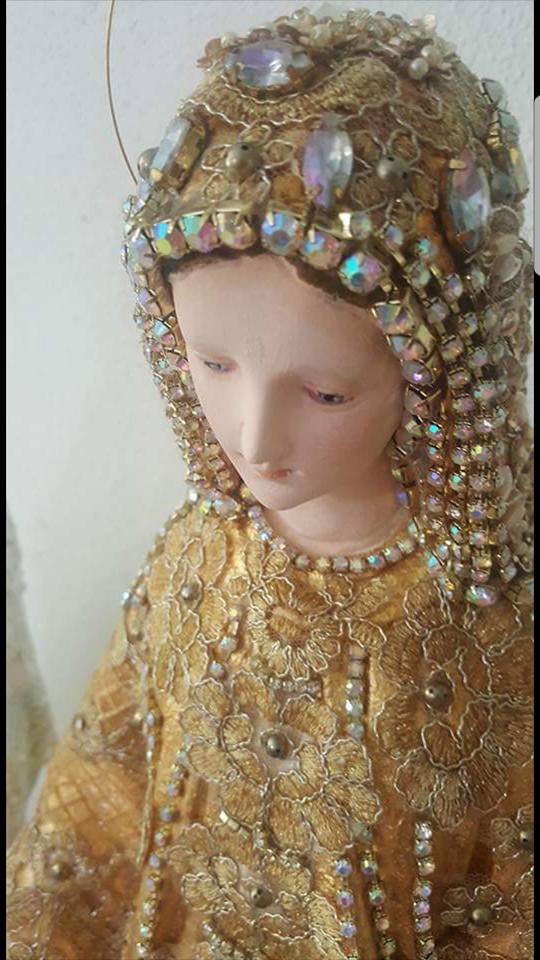 Dourameno aristicco com pedrarias atelier ana julia ps